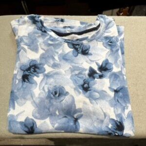 CLOSET CLEARANCE  Comfy Floral 2 piece PJs